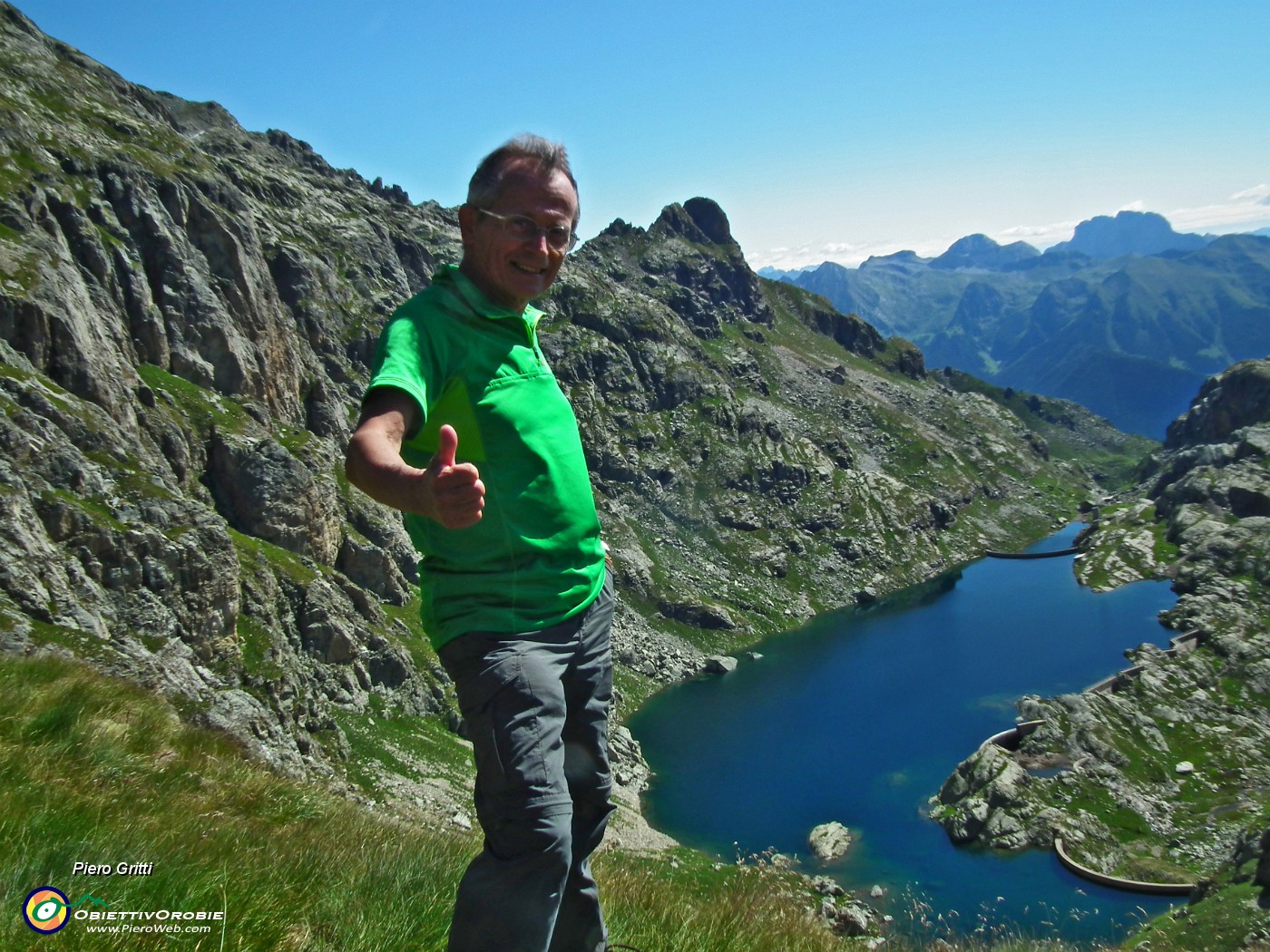 45 Vista sui Laghi Campelli alto e basso.JPG